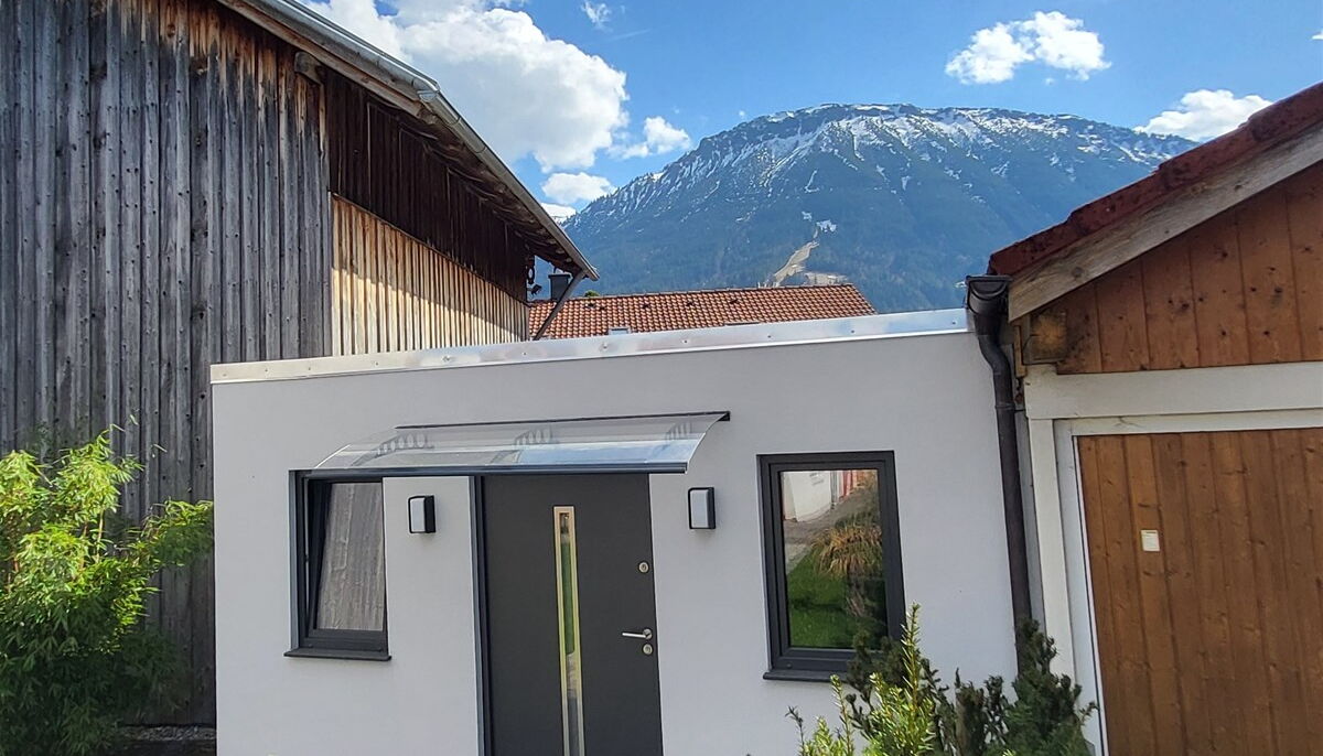 massives Gartenhaus